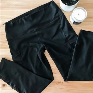Fabletics Mila High Waisted Pocket Capri